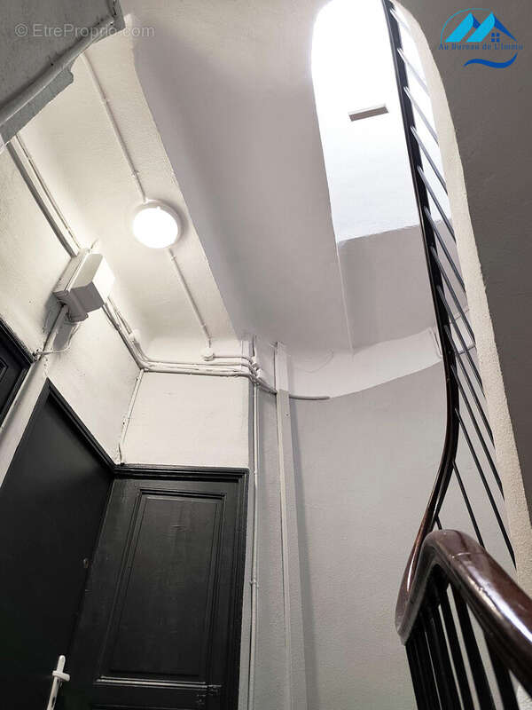 Appartement à MARSEILLE-5E