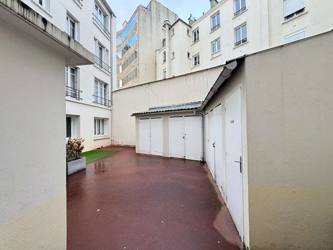 Appartement à LEVALLOIS-PERRET