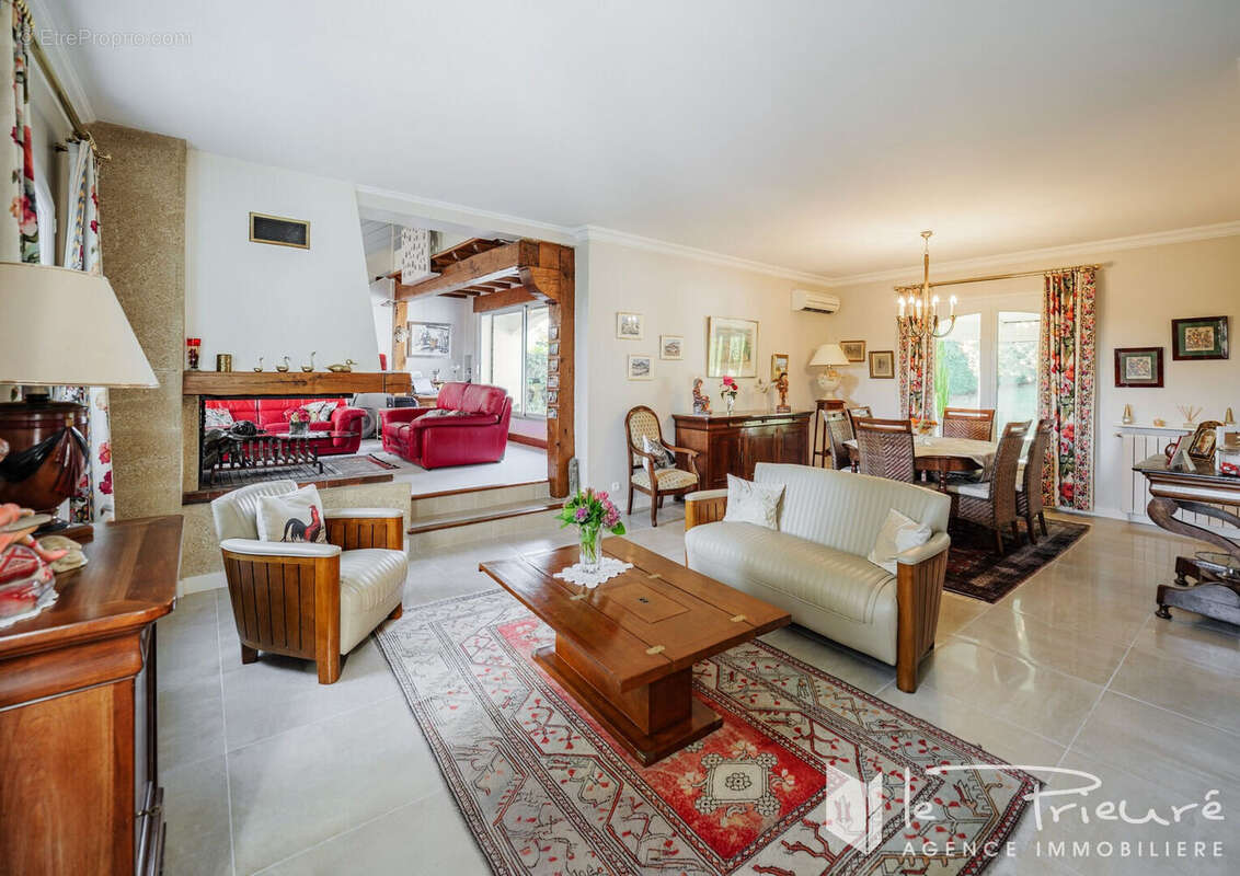 Spacieuse maison familiale avec parc, piscine chauffée et belles prestations - photo 4