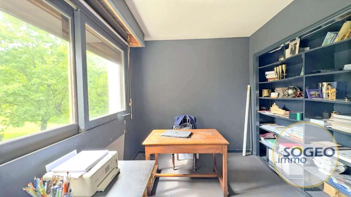 Villa de 160m² sur 3400m² arborés - photo 9