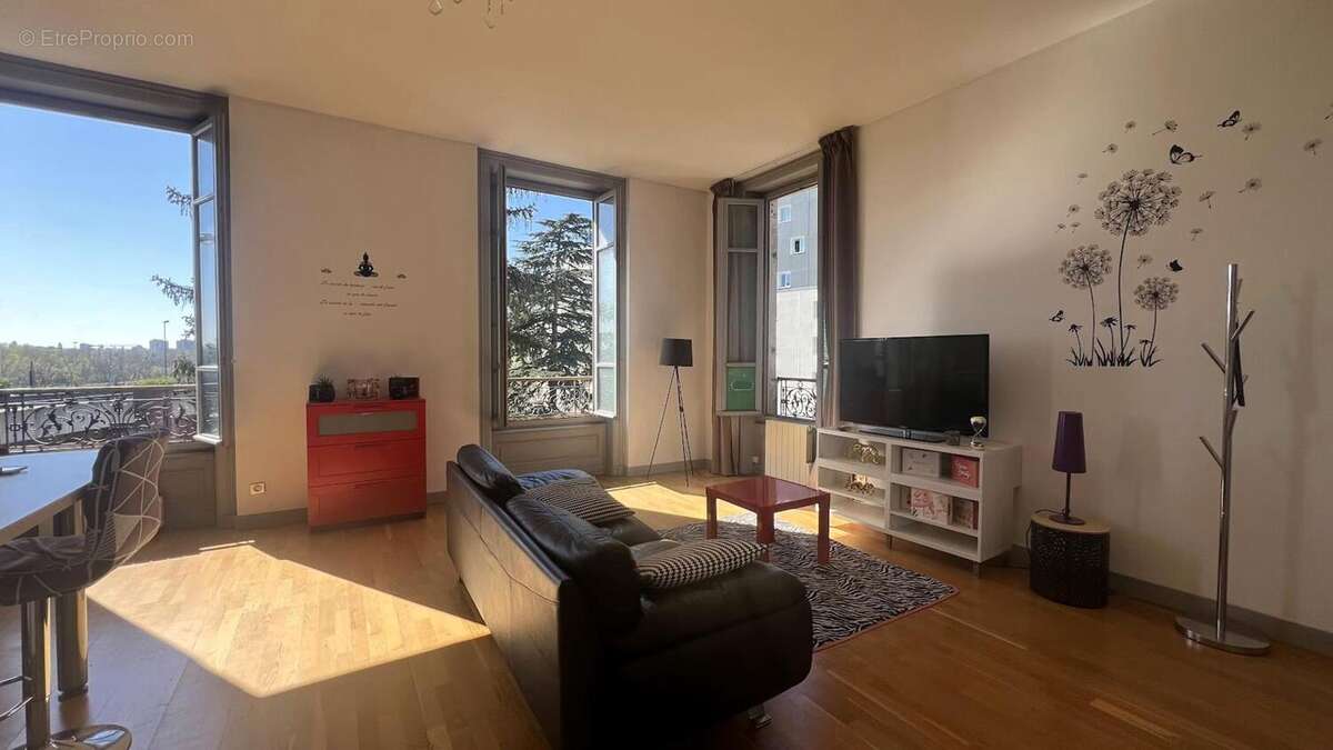 Photo 3 - Appartement à CALUIRE-ET-CUIRE