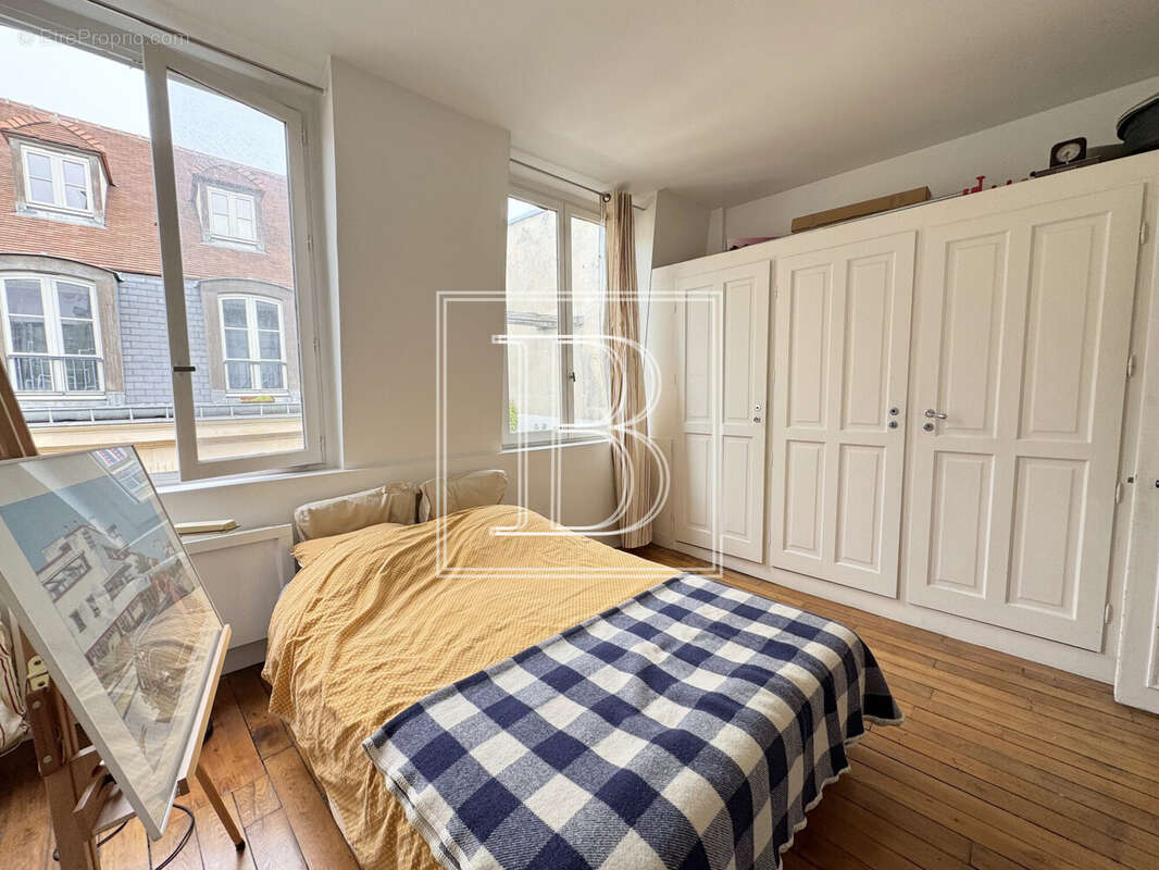 Appartement à PARIS-4E