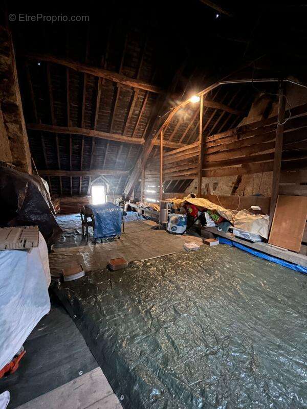 Maison à MOULINS-ENGILBERT