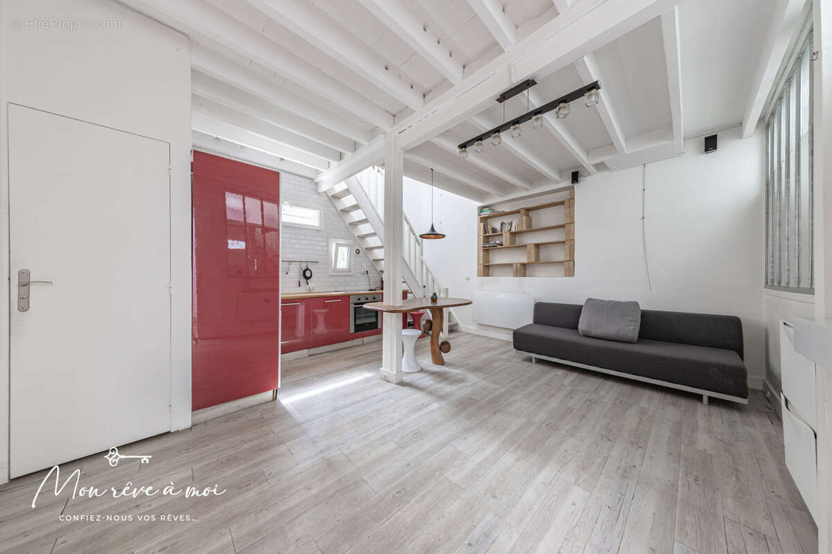 Appartement à PARIS-18E