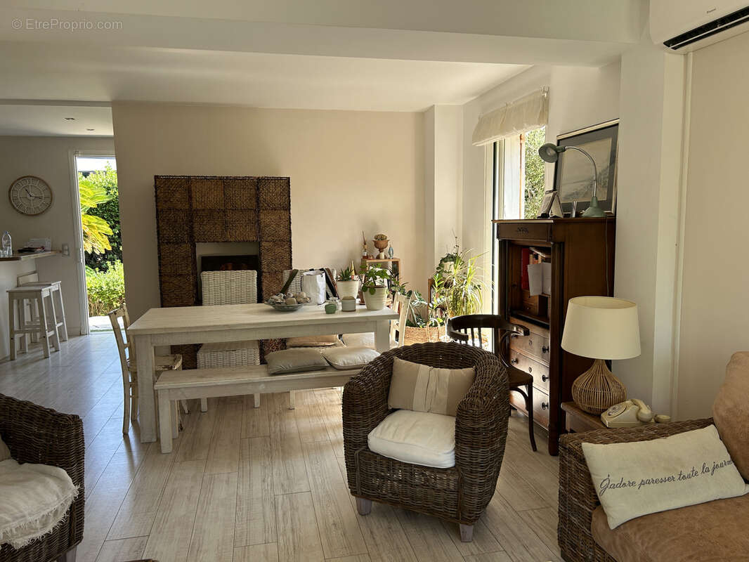 Maison à VILLENEUVE-LOUBET