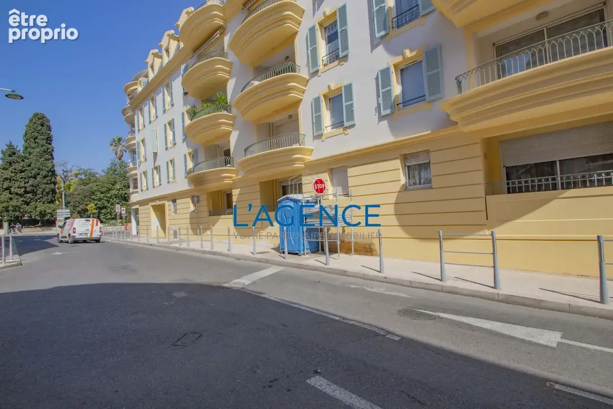 Appartement à HYERES