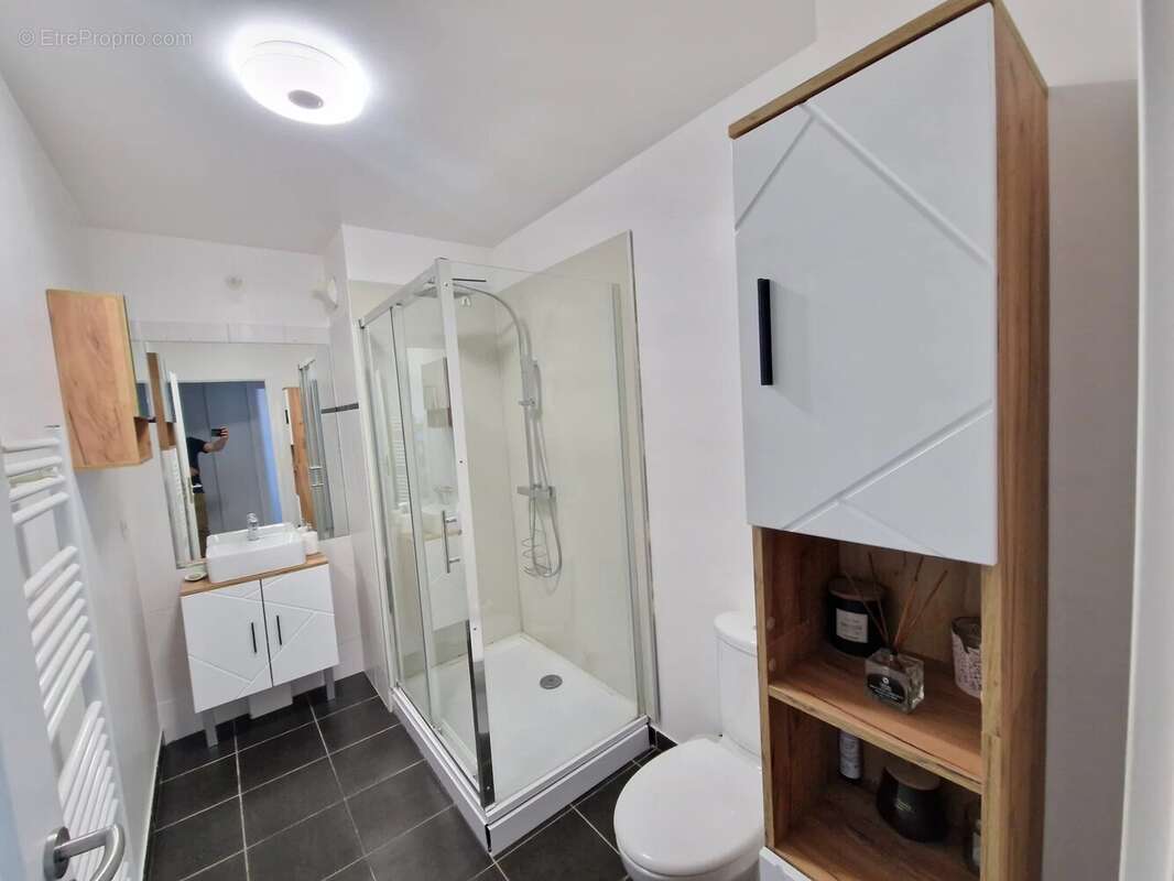 Appartement à ROQUEFORT-LES-PINS