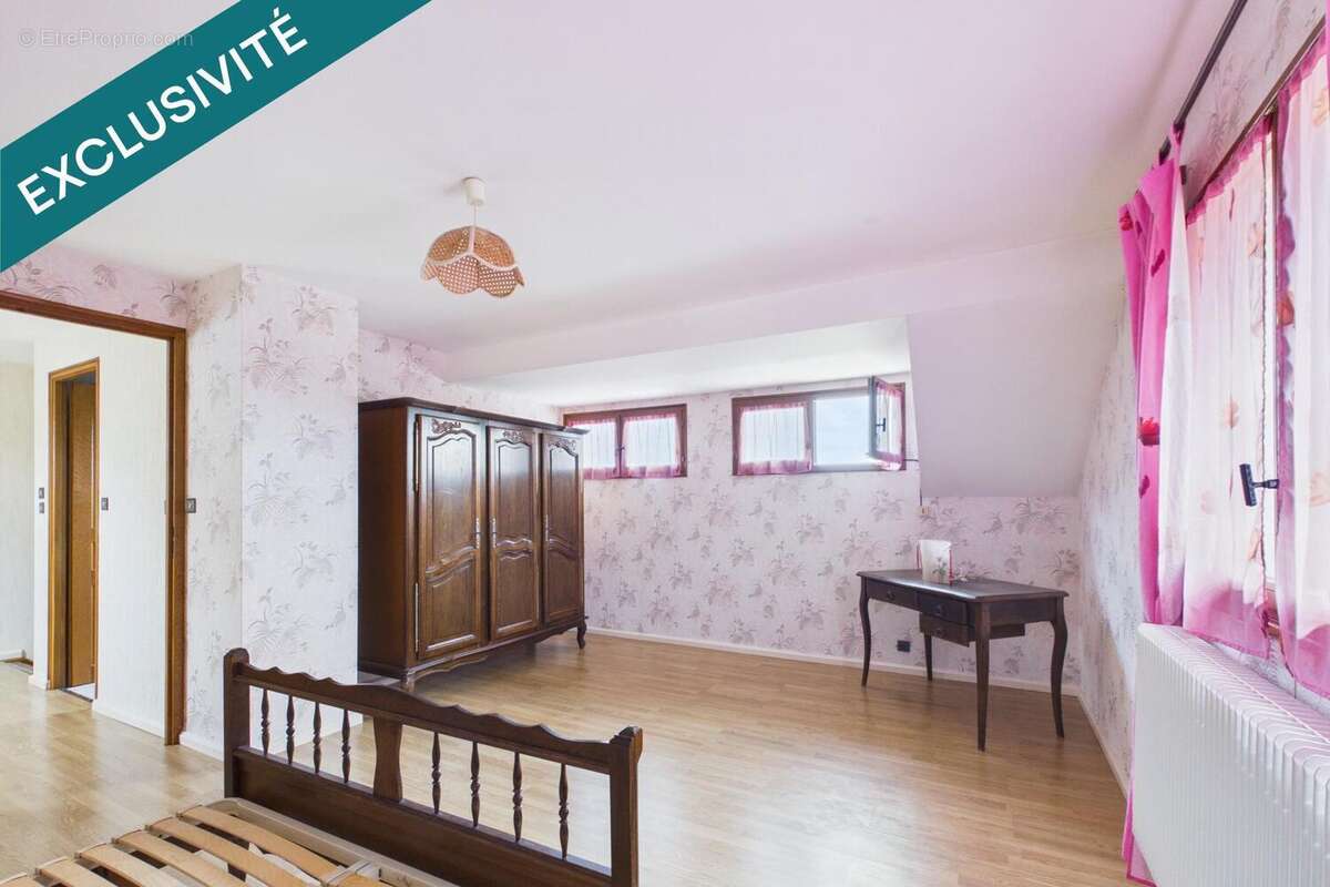 Maison 142 m² à Le Clerjus  - photo 8