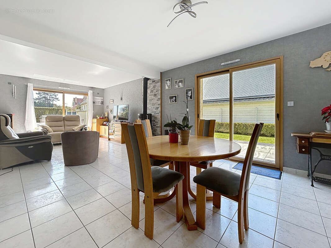 Maison à GRANDCAMP-MAISY