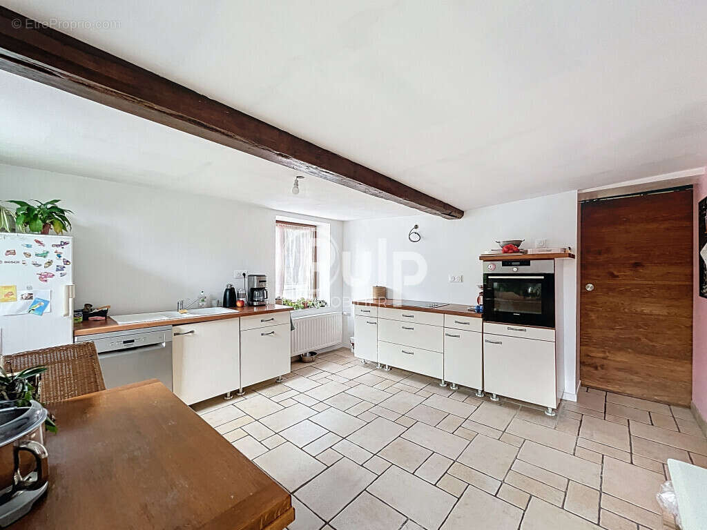 Maison à BEUVRY-LA-FORET