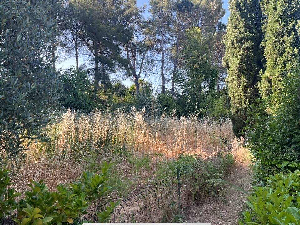 Terrain à FUVEAU