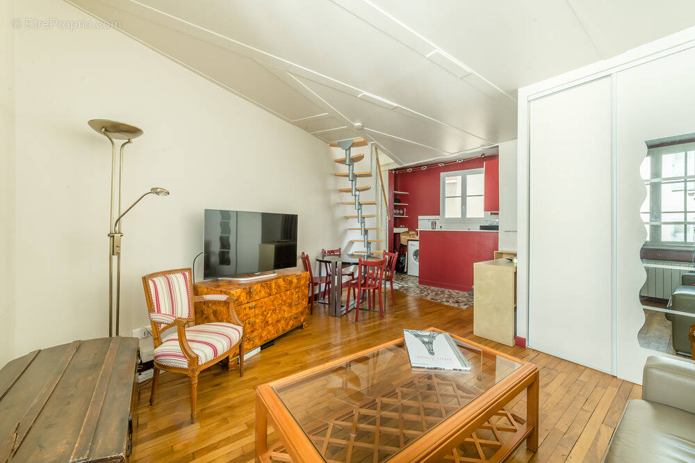 Appartement à PARIS-15E