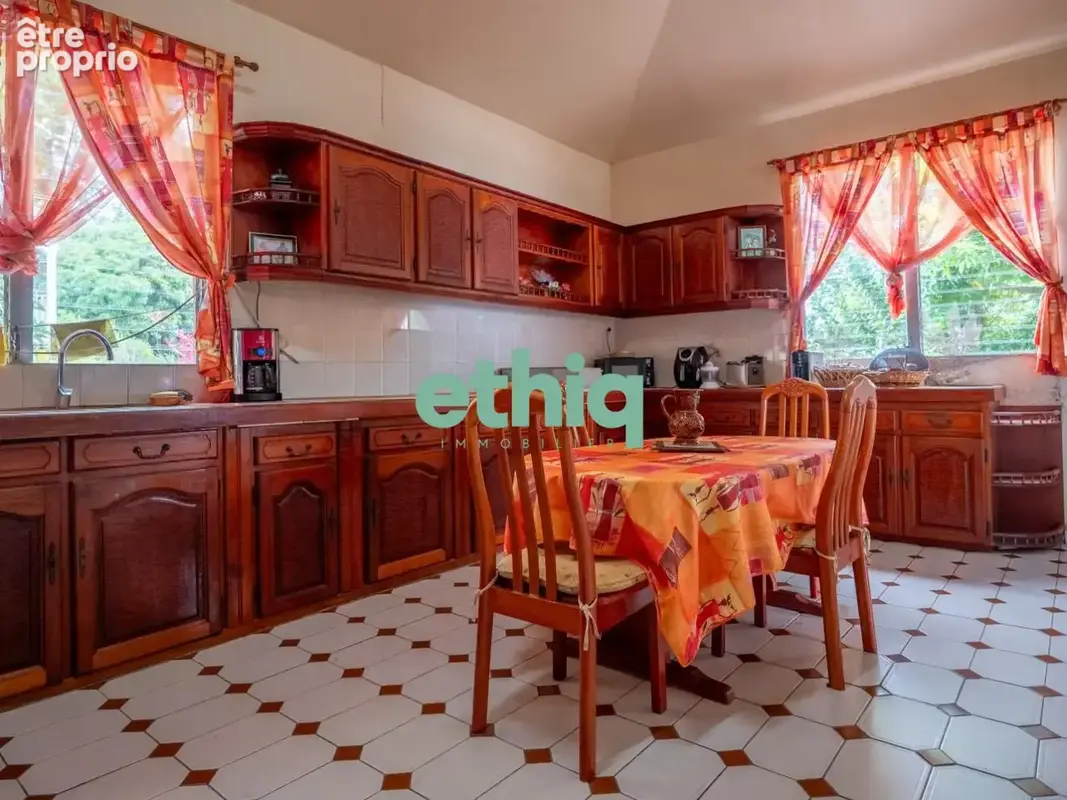 Maison 180 m² à Capesterre-Belle-Eau  - photo 8