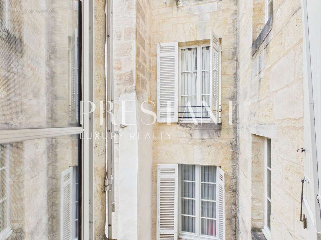 Appartement à BORDEAUX