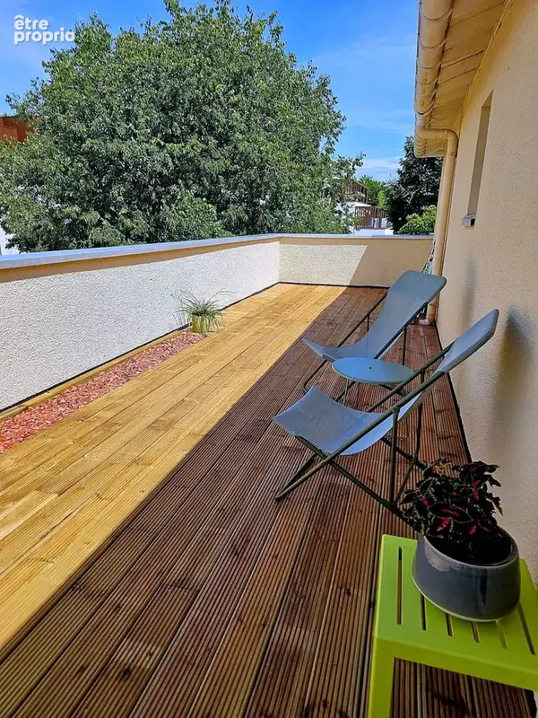 Dpt Pyrénées Atlantiques (64) A vendre Appartement T3 de 72 m² habitables + grande terrasse de 45 m² et 2 balcons - Dernier étag - photo 2