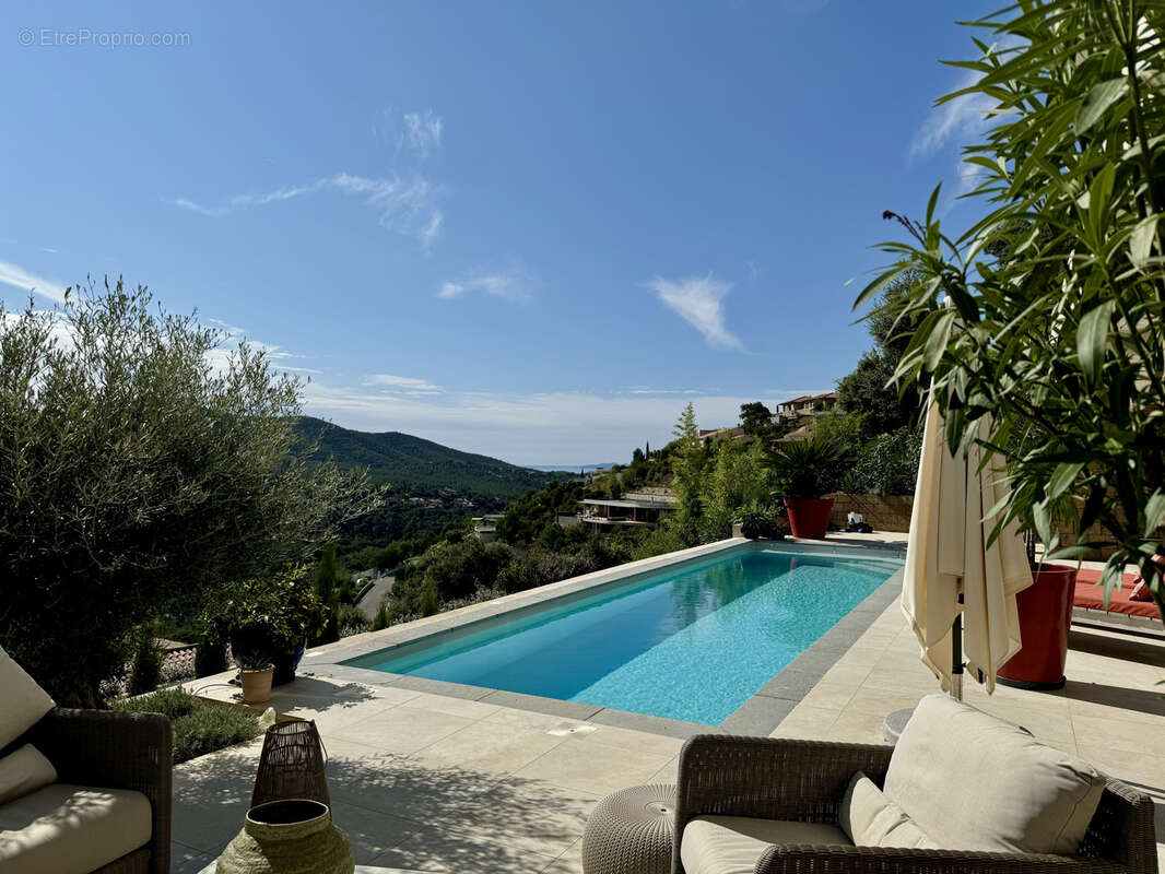 Maison à LA LONDE-LES-MAURES