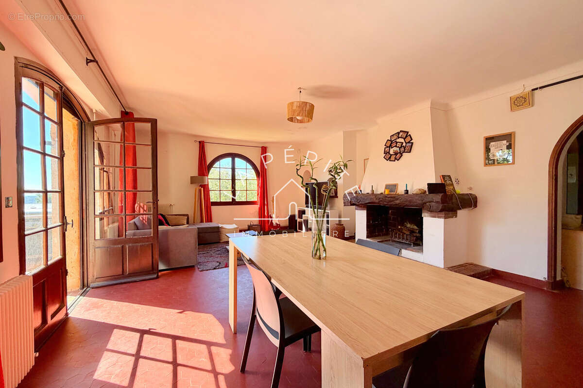 Maison à SPERACEDES