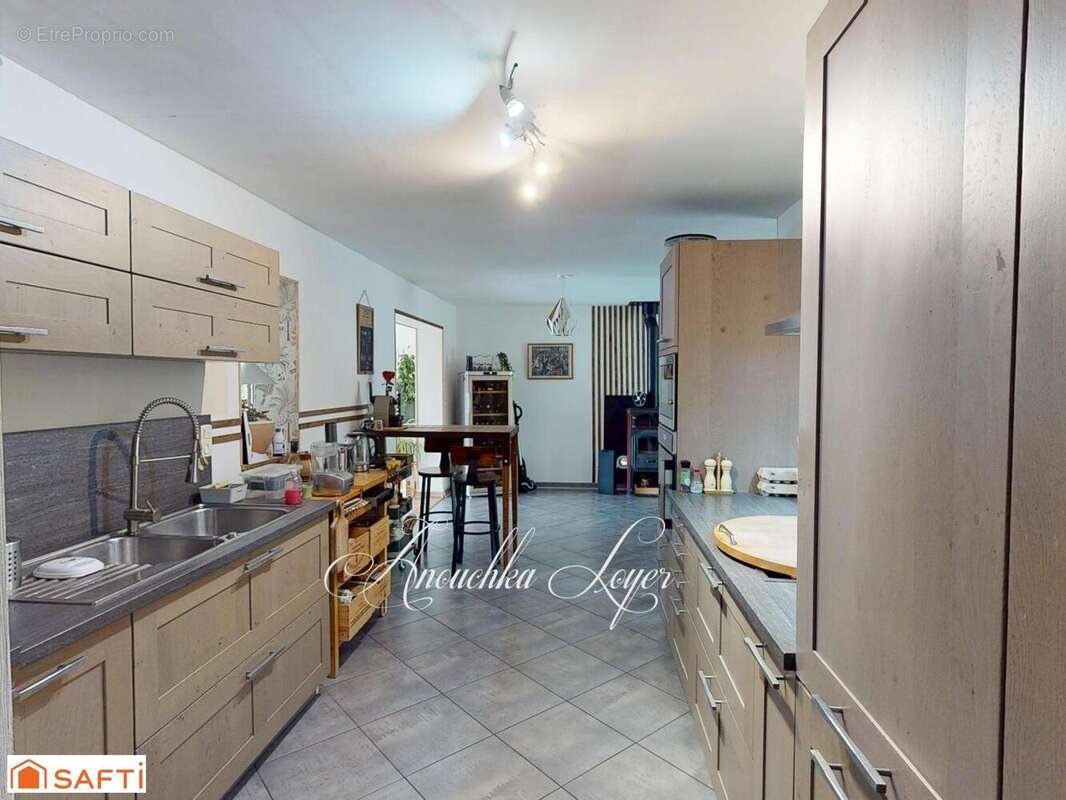 Maison 218 m² à Toulenne  - photo 5