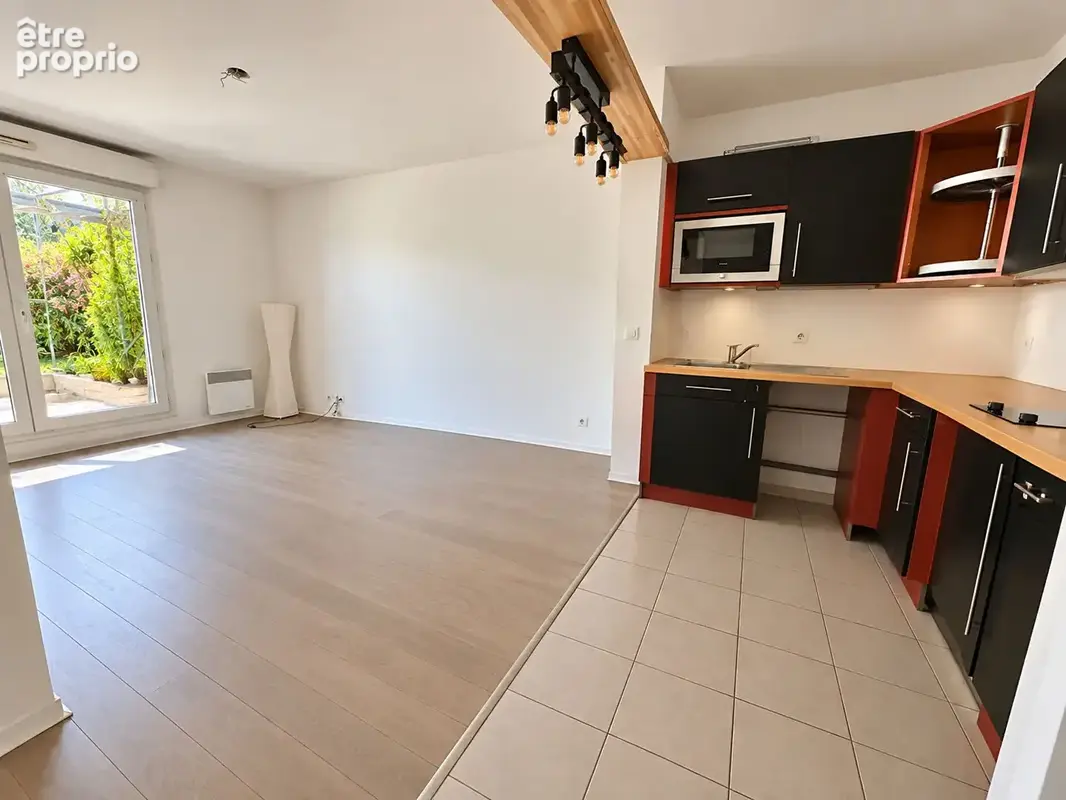 F2 de 39 m² + 34 m² de jardin/terrasse Rer D & B - photo 2