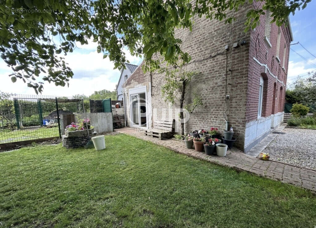 Maison à RAIMBEAUCOURT