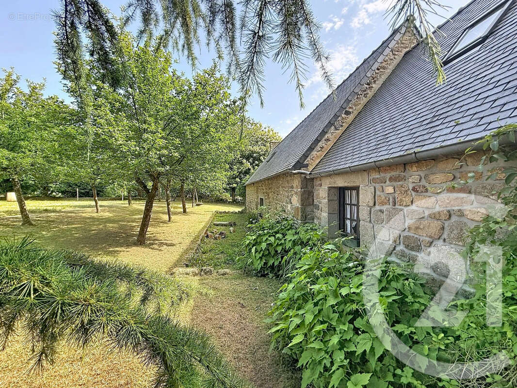 Maison 134 m² à Le Vieux-Marche  - photo 6