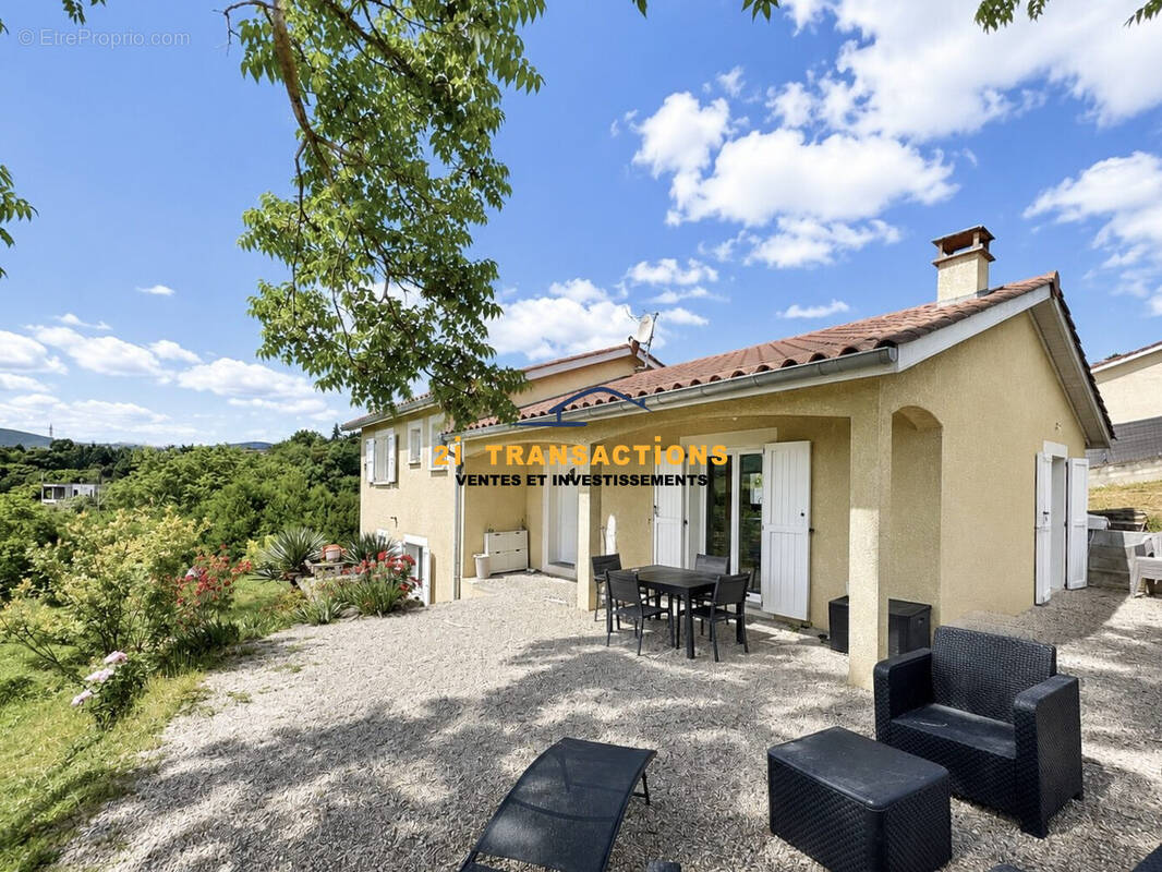 Maison à LA GRAND-CROIX