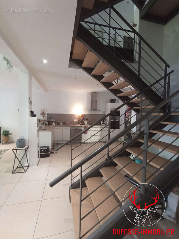 Maison " style loft "  265 m²  St paul en jarez  42740 - photo 6