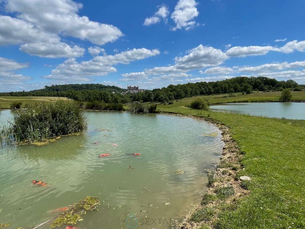 Maison à HAUTEFORT