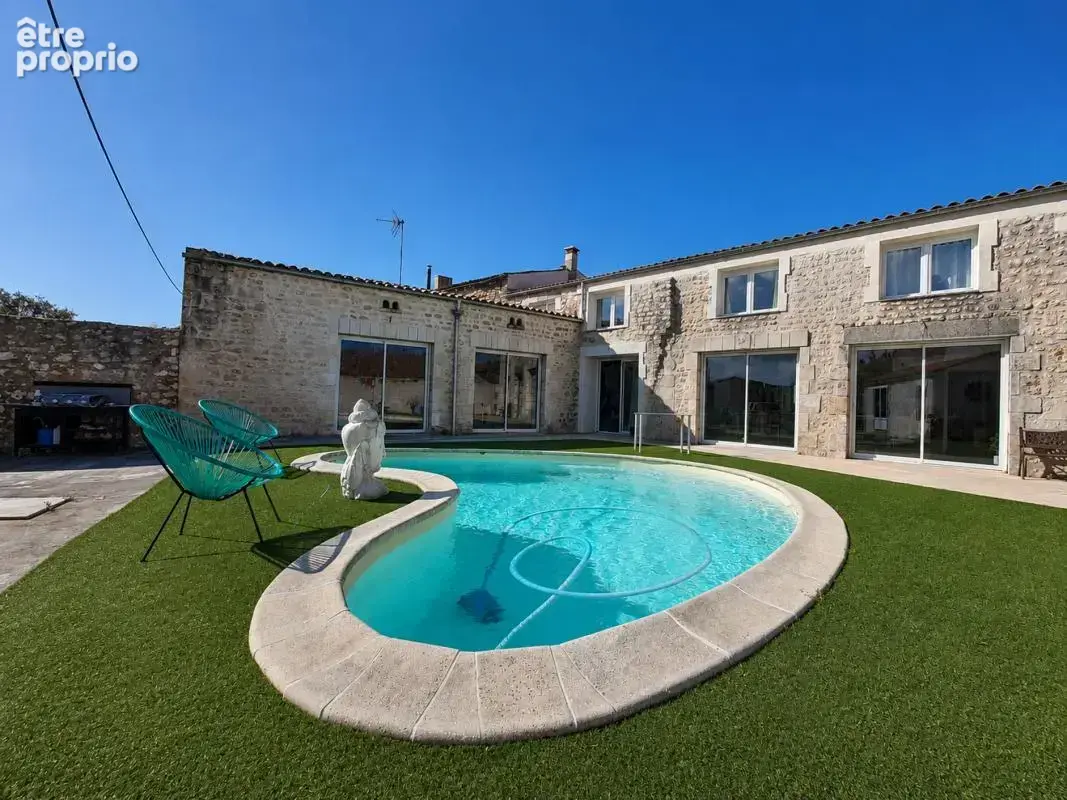 Maison à NIEULLE-SUR-SEUDRE