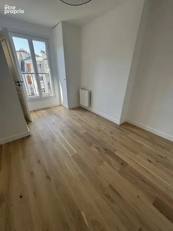 3 pièces enterement rénové, dernier étage avec ascenseur et 4 balcons - photo 11