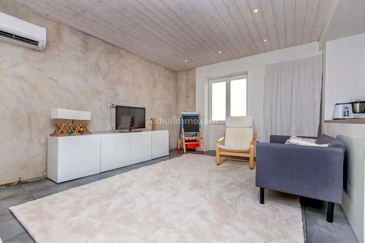 Maison à SERMERIEU