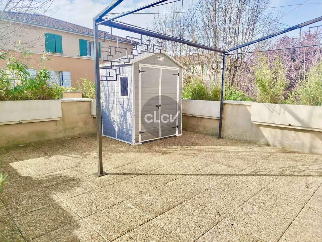 Appartement à VAULX-EN-VELIN
