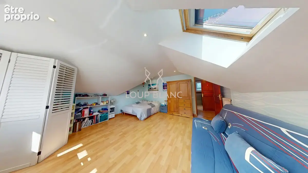 Maison rénovée de 140 m2 avec 5 chambres, sous-sol et superbe terrasse   Pérouse - photo 9