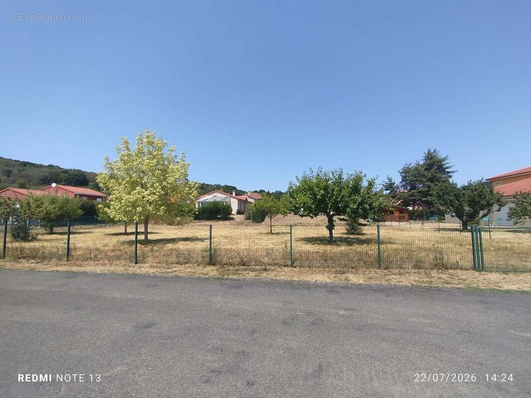 Terrain 856 m² à Issoire  - photo 3