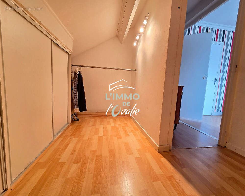 Maison à BIARS-SUR-CERE