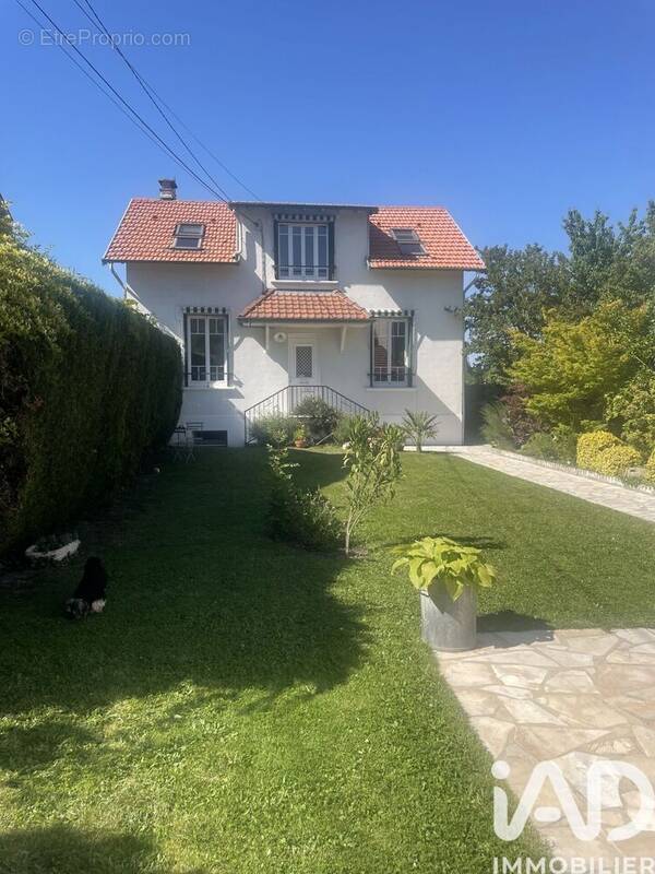 Photo 1 - Maison à TARBES
