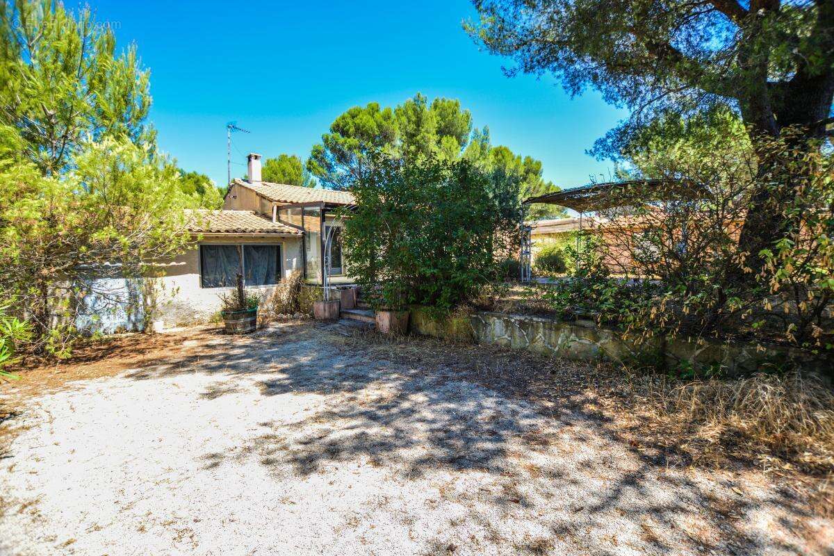 Maison 5 pièces de plain-pied – 90 m² avec jardin à Villeneuve-lès-Avignon - photo 10