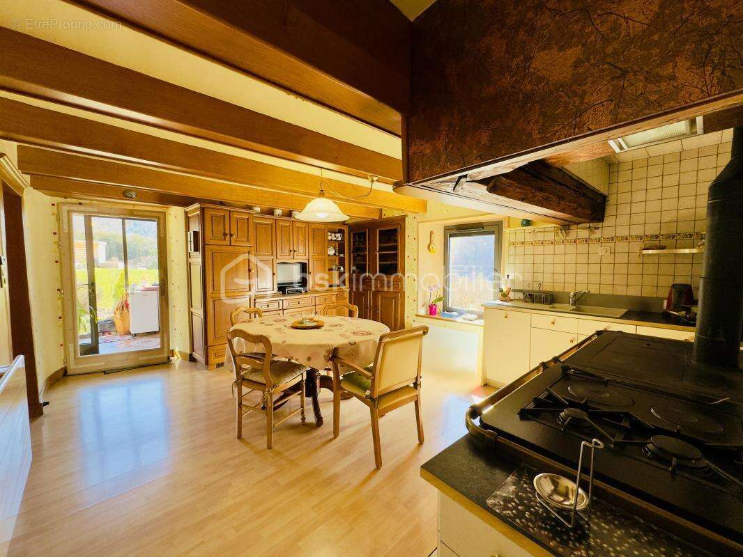 Maison à THORENS-GLIERES
