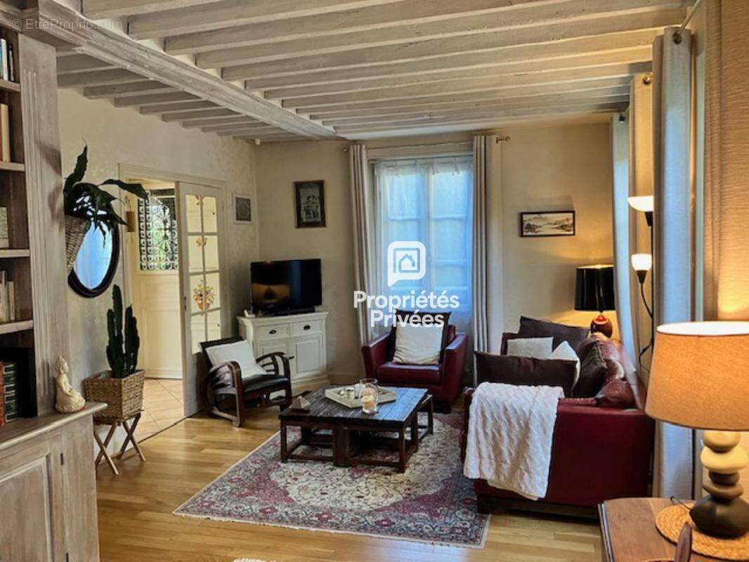 Maison à MONTFORT-L'AMAURY