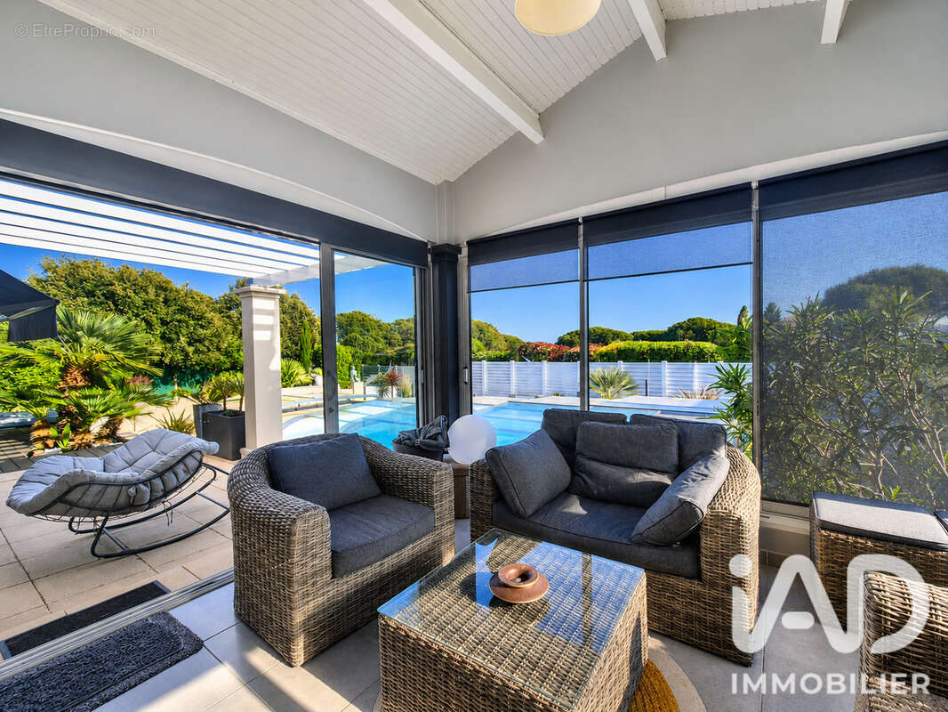 Maison 193 m² à Talmont-Saint-Hilaire  - photo 4