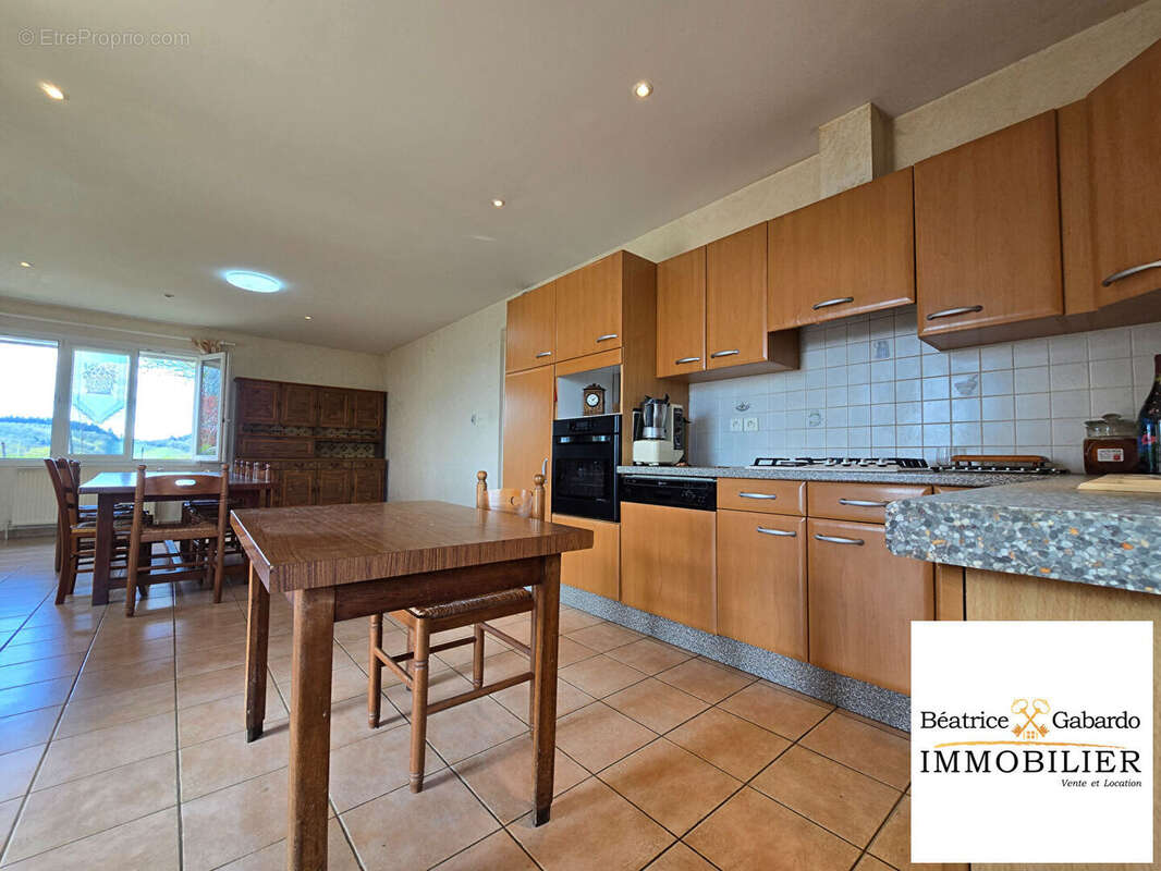 Maison Sainte-Paule 3 pièce(s) 103m² - photo 8