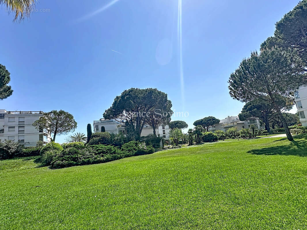 Appartement à MANDELIEU-LA-NAPOULE