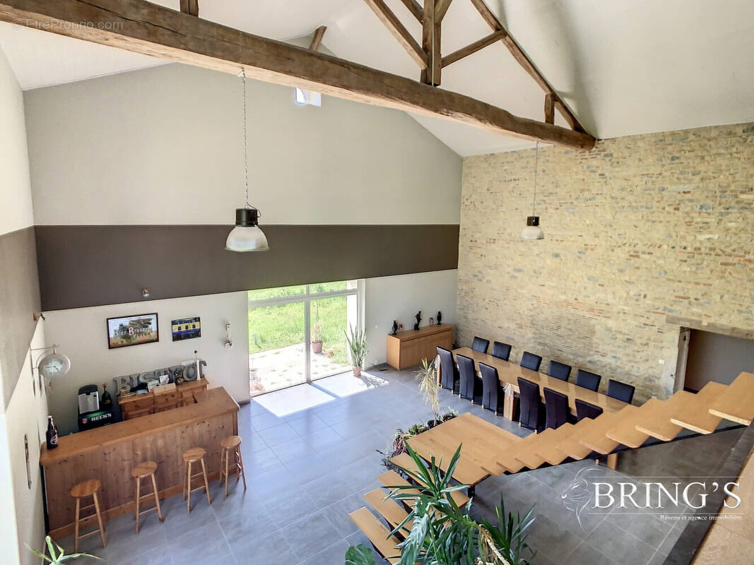 Maison à SAINT-ETIENNE-DU-BOIS