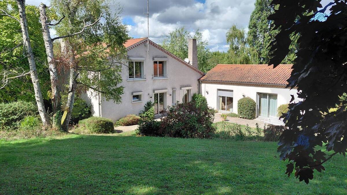 Photo 1 - Maison à SAINT-MARTIN-D&#039;ESTREAUX