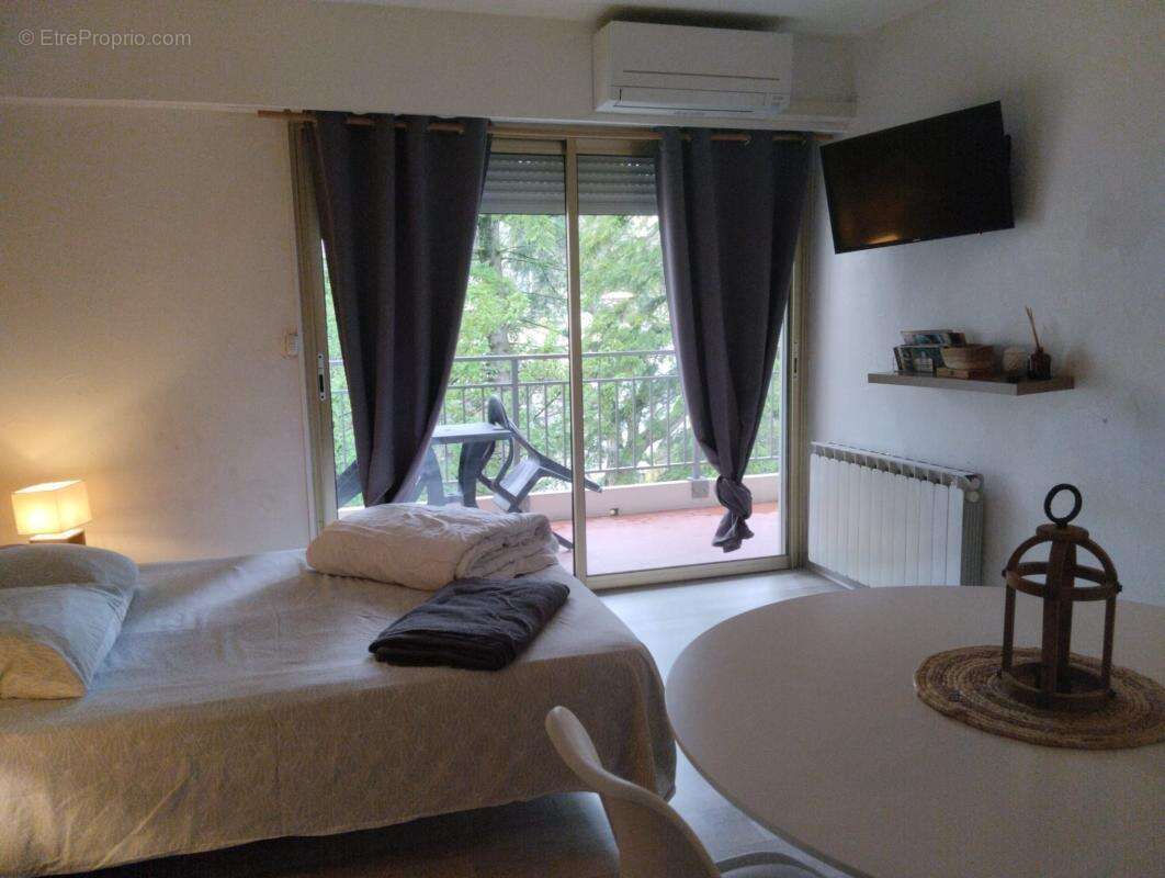 Appartement à GREOUX-LES-BAINS