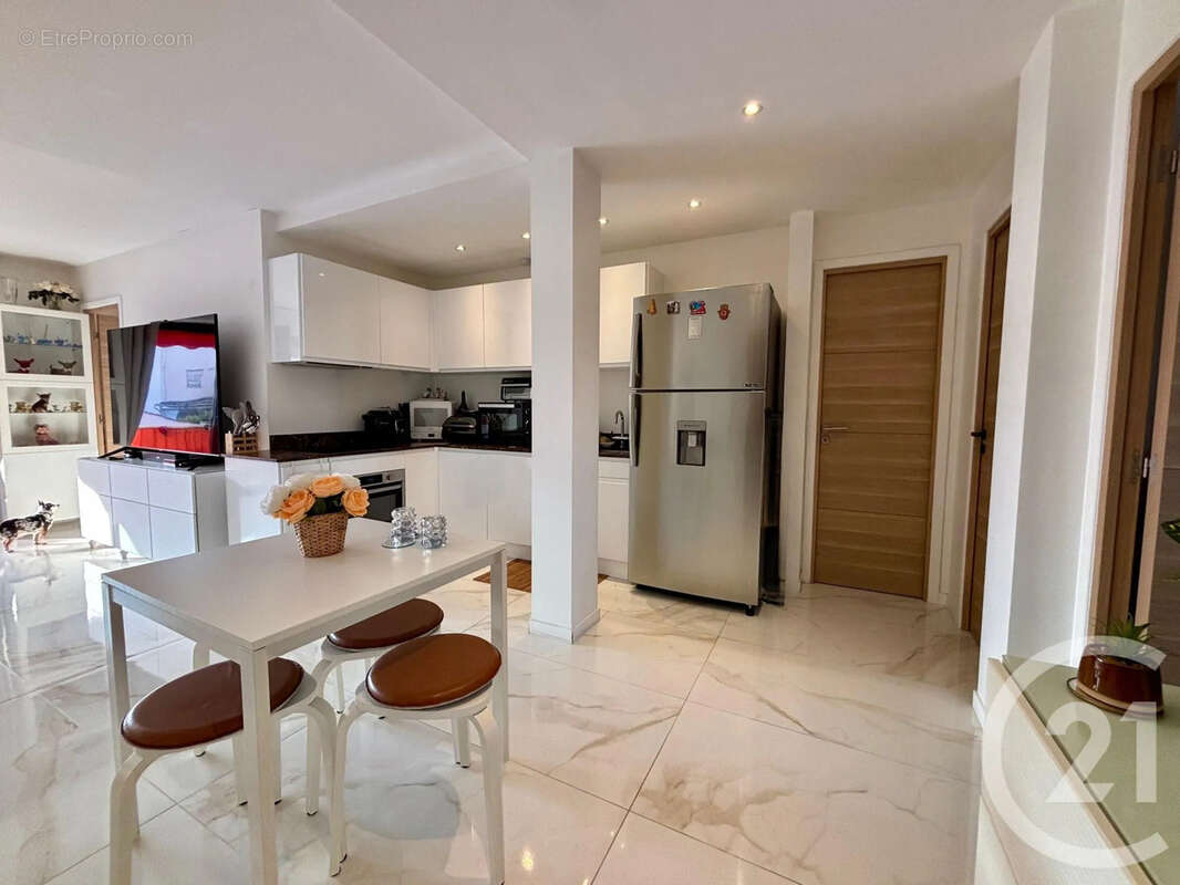Appartement à LE CANNET