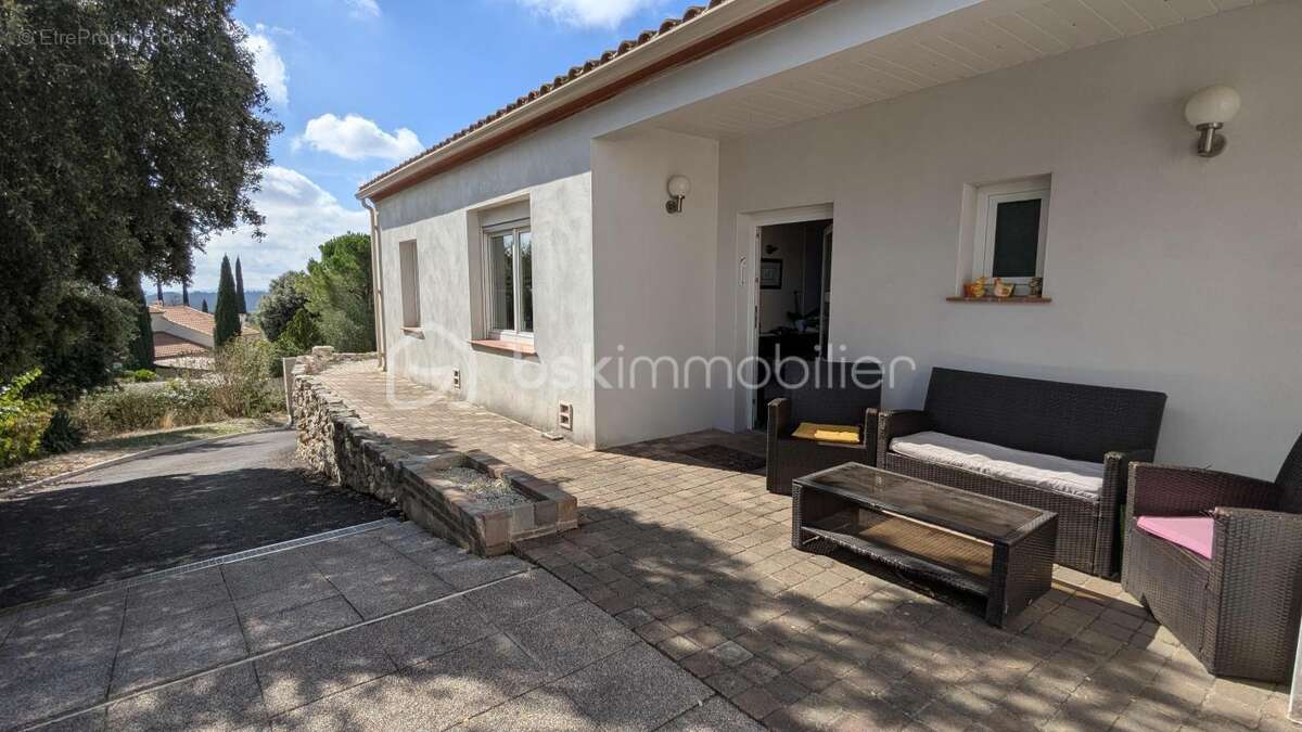 Maison à COMBAILLAUX