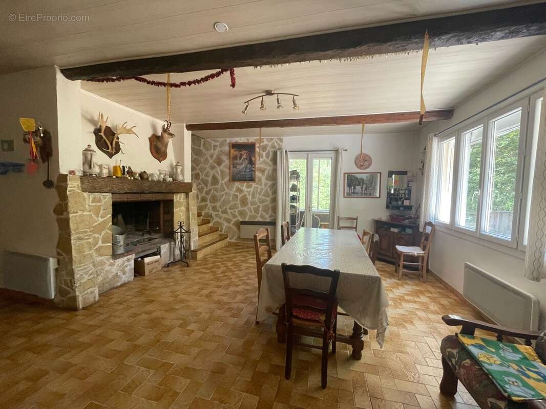 Maison à vendre 6 pièces  () - photo 3