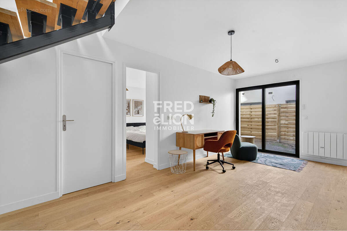 Appartement à PARIS-19E