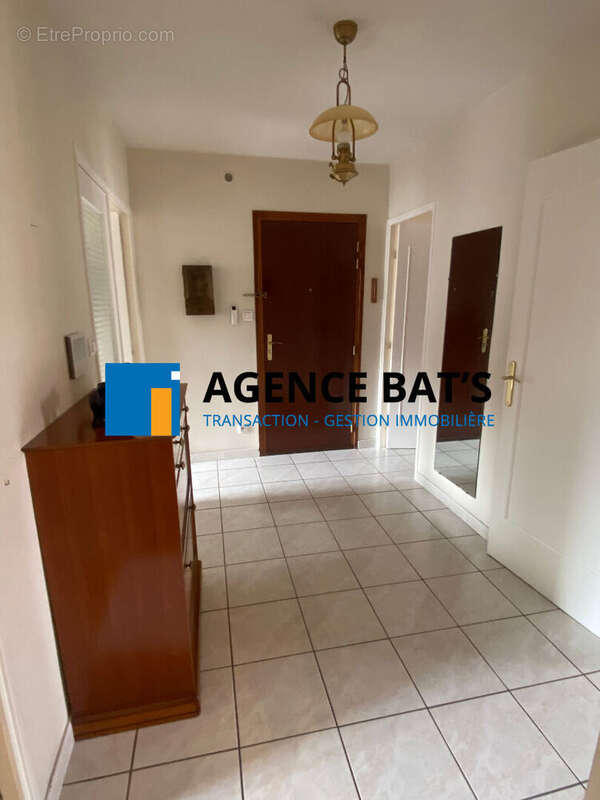 Photo 4 - Appartement à ROCHE-LA-MOLIERE